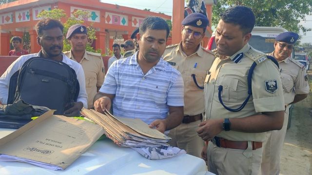 कोसी रेंज के DIG कुमार आशीष का एक्शन, एक झटके में 10 पुलिसकर्मी सस्पेंड; वायरल वीडियो से जुड़ा मामला