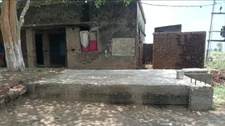 केवल चबूतरा बनाकर कागजों पर दिखाया खर्च