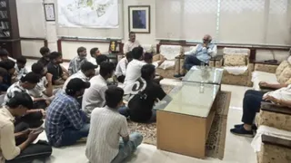 प्रश्नपत्र चोरी के विरोध में एबीवीपी ने आरजीपीवी में किया प्रदर्शन।