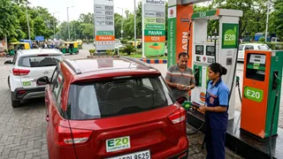 E20 से माइलेज में गिरावट (AI जेनरेटेड फोटो)