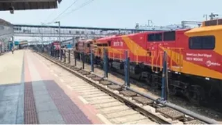 एनसीआर में प्रयागराज मंडल के स्टेशन स्वच्छता में यात्रियों को लुभाएगा।