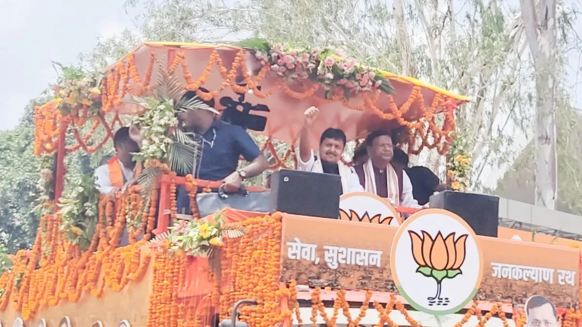 भाजपा अध्यक्ष नितिन नबीन और महामंत्री बीएल संतोष का लखनऊ में जोरदार स्वागत, एयरपोर्ट के प्रदेश कार्यालय तक जोश में कार्यकर्ता