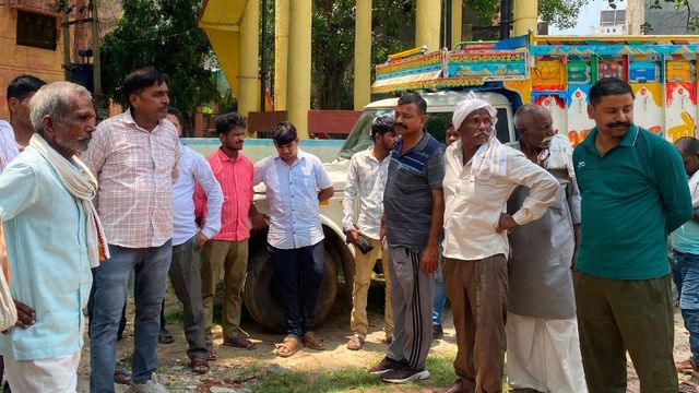 फर्रुखाबाद में दिल्ली यूनिवर्सिटी की छात्रा ने पिता की लाइसेंसी राइफल से गोली माकर की आत्महत्या, परिवार में कोहराम
