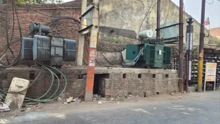 5000 बिजली के खंभो पर बांधी जाएंगी पॉलिथीन।