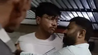 मुजफ्फरपुर जंक्शन पर वायरल वीडियो फुटेज।