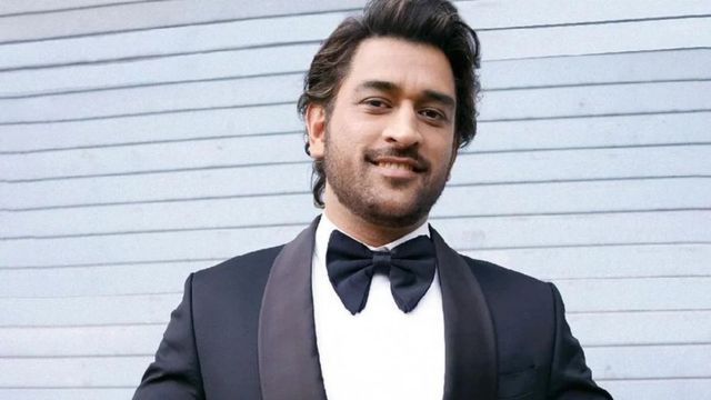 MS Dhoni Net Worth: करोड़ों की कमाई, आलीशान घर और लग्जरी कार कलेक्शन... धोनी क्रिकेट के अलावा ऐसे करते हैं मोटी कमाई