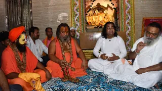 अयोध्या के संतों ने चंपत राय को बताया निर्दोष।