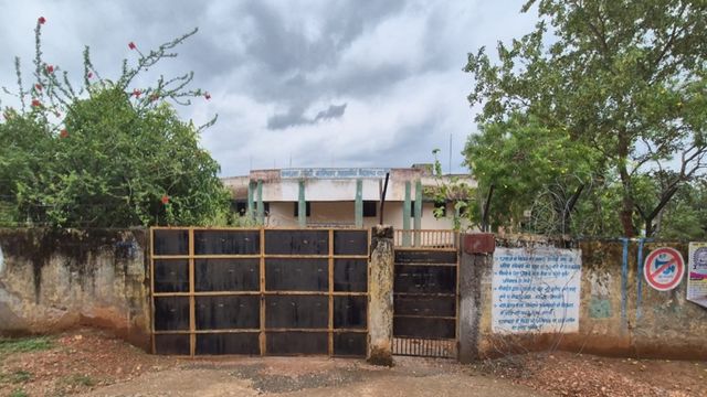 गढ़वा में 100 से अधिक छात्राएं हुईं थी बीमार, अब कस्तूरबा स्कूल खरौंधी में क्यों पसरा है सन्नाटा?
