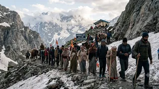 अमरनाथ यात्रा पर जाने की कर रहे हैं तैयारी? (AI Generated Image)