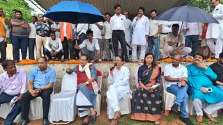 हजारीबाग के एक कार्यक्रम में झारखंड प्रदेश कांग्रेस में अंदरूनी असंतोष एक बार फिर चर्चा में।