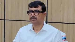 जिला पदाधिकारी नवीन कुमार।
