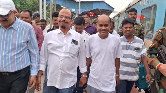 रेलवे के आश्वासन के 6 महीने बाद भी नहीं चली पाकुड़ से दिल्ली के लिए ट्रेन, फिर जन आंदोलन की सुगबुगाहट
