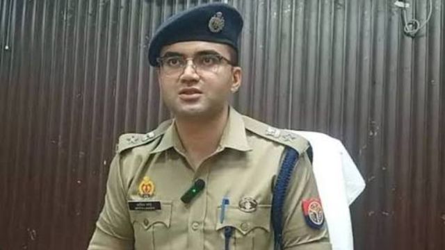 SSP आदित्य लांग्हे ने किया बदलाव: नवागत CO शेखर सेंगर को शिकोहाबाद सर्किल, इंस्पेक्टर रवि त्यागी बने थाना उत्तर प्रभारी
