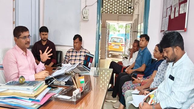 कोडरमा में टीबी स्क्रीनिंग ने बढ़ाई चिंता, 8 हजार लोगों की हुई जांच, 349 में मिले लक्षण
