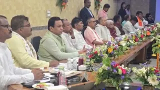 संसदीय समिति की बैठक। फोटो जागरण