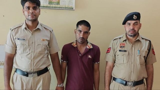 पलवल में ग्राहक सेवा केंद्र चोरी का खुलासा, आरोपी गिरफ्तार; 1.80 लाख रुपये बरामद
