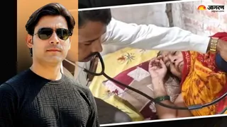 बिलौटी में मृतक भरत भूषण तिवारी की माता आशा देवी का इलाज करते चिकित्सक। स्रोत- स्वजन