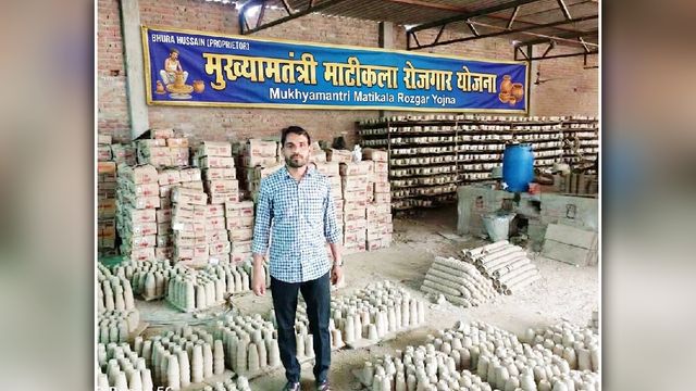 कुल्हड़ का कमाल: ₹7.5 लाख के लोन से शुरू किया बिजनेस, अब हर महीने हो रही ₹1.5 लाख की तगड़ी कमाई