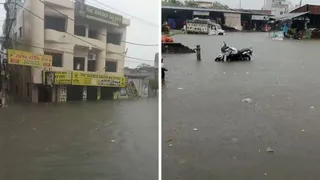 रुड़की के रामपुर रोड पर भरा पानी। सुधि पाठक