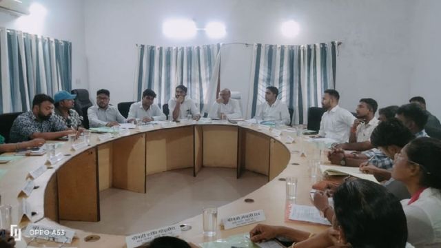 सरायकेला में बनेगा नया बस स्टैंड, नदी किनारे होगा हाट बाजार का स्थानांतरण
