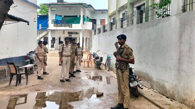 सिवान के उत्पाद इंस्पेक्टर पर EOU का बड़ा एक्शन, आय से 201% अधिक संपत्ति का मामला; 5 ठिकानों पर छापेमारी