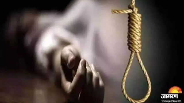 जौनपुर में संदिग्ध हालात में व्यक्ति का पेड़ में फंदे से लटका मिला शव, हत्या की आशंका
