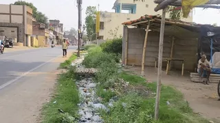 मिशन चौक से बक्सी डीपा तक शीघ्र नाली निर्माण कराने की मांग।