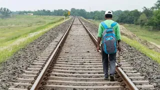 भारतीय रेलवे ट्रैक की सुरक्षा बढ़ाने के लिए सीनियर स्टॉफ की तैनाती करेगा। फोटो : जागरण आर्काइव