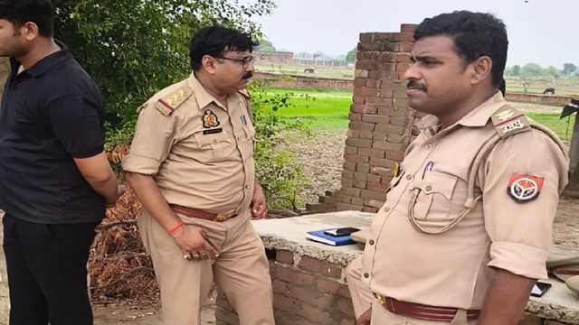 कौशांबी में बड़ी वारदात : बीमार प्रेमिका से मिलने गए युवक की लाठी-डंडा से पीटकर हत्या, दोनों में भतीजा-मौसी का रिश्ता