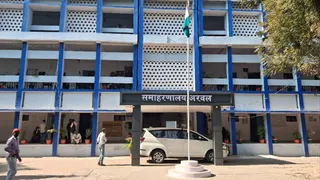 अरवल में स्नेक कैचर नहीं