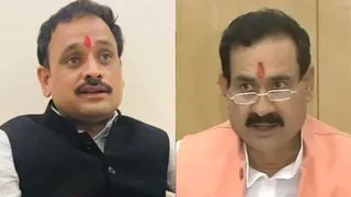 आशुतोष तिवारी व डॉ. नरोत्तम मिश्रा।