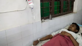दरभंगा के बेनीपुर में मरीजों का चल रहा इलाज।