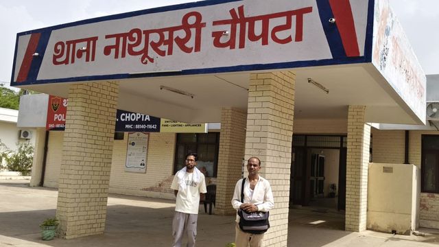 हरियाणा के सिरसा में SIR फॉर्म भरने गए BLO को बुरी तरह पीटा, कपड़े भी फाड़े
