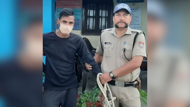 रानीखेत सागर हत्याकांड: पहले सिर पर मारा हथौड़ा, फिर चाकू से काटी गर्दन; आरोपित गिरफ्तार
