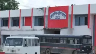 उच्च सुरक्षा कक्ष में भी नियमों की अनदेखी