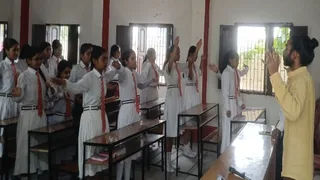 तनाव कम होने से बढ़ता है आत्मविश्वास