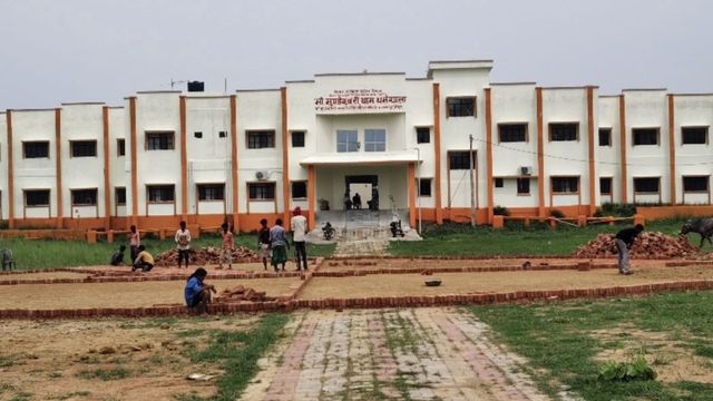 600 फीट ऊंची मुंडेश्वरी पहाड़ी का हवाई नजारा; कैमूर में जल्द मिलेगी हेलीकॉप्टर राइड, 13 को ट्रायल 
