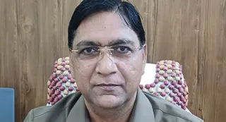 प्रभागीय वन अधिकारी गौतम सिंह।