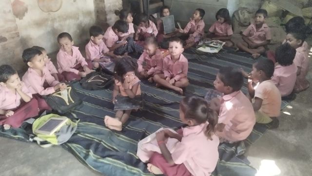 लखीसराय के आंगनबाड़ी केंद्रों में फंड का संकट, पोषाहार वितरण रुकने से हजारों बच्चे और महिलाएं प्रभावित
