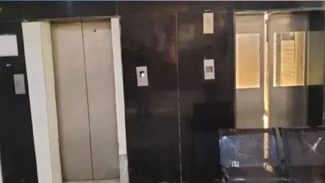 ग्रेटर नोएडा की सोसायटी में रात 11 बजे लिफ्ट में 25 मिनट फंसा रहा परिवार, आपातकाल सुविधा भी रही ठप
