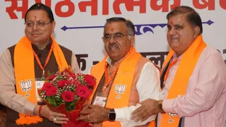 भाजपा की संगठनात्मक कार्यशाला में भाजपा के राष्ट्रीय महामंत्री तरुण चुघ, मुख्यमंत्री पुष्कर सिंह धामी व प्रदेश अध्यक्ष महेंद्र भट्ट।