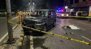 राजौरी गार्डन में तेज रफ्तार स्कॉर्पियो ने ली युवक की जान।