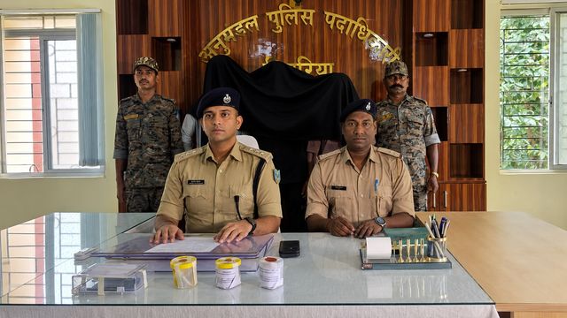चतरा में नशा कारोबार पर पुलिस का शिकंजा, 25.67 ग्राम ब्राउन शुगर के साथ तीन तस्कर गिरफ्तार
