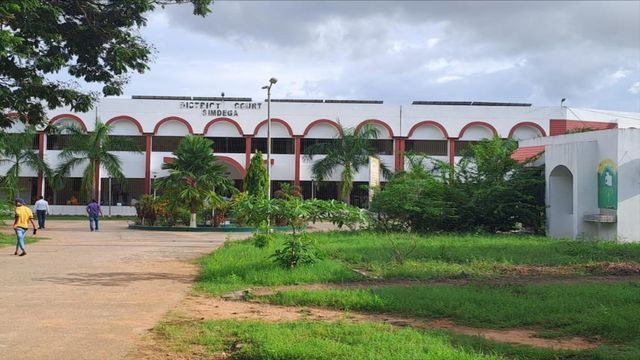 सड़क दुर्घटना में 13 वर्षीय छात्र की मौत पर 29 लाख रुपये मुआवजे का निर्देश, सिमडेगा कोर्ट का बड़ा फैसला
