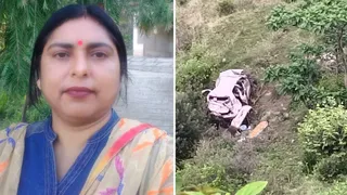 शिक्षिका रीना का फाइल फोटो और दुर्घटनाग्रस्त कार।