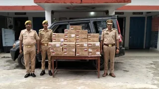 बिहार तस्करी से पहले 69 पेटी शराब बरामद।