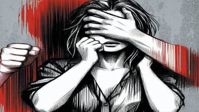 50 लाख और कार के लिए विवाहिता को घर से निकाला, अब मायके में घुसकर देवर ने पार की हदें
