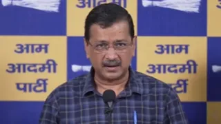 ताहिर हुसैन को लेकर भाजपा नेता लगातार केजरीवाल से प्रश्न कर रहे थे, ऐसे में उन्होंने पत्रकारों से बातचीत में यह बात कही। वीडियो ग्रैब
