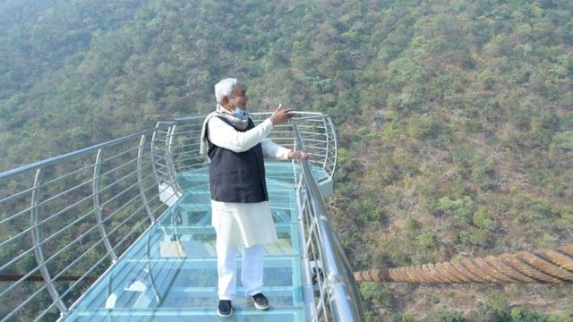 ग्लास ब्रिज और जू सफारी का बढ़ा क्रेज, 5 महीने में राजगीर पहुंचे 1 करोड़ से अधिक पर्यटक 
