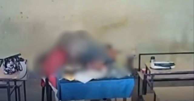 चर्चा में UP का सरकारी स्कूल! पत्नी ने क्लास में लगवाया हिडन कैमरा, शिक्षक पति और शिक्षिका के रोमांस का वीडियो वायरल, निलंबित
